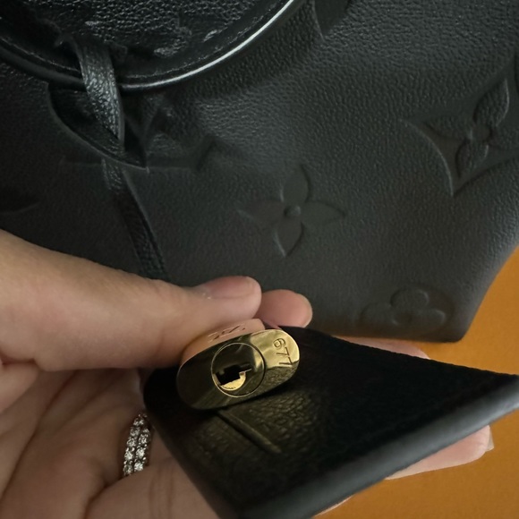 Louis Vuitton Grand Palais - Picture 11 of 13